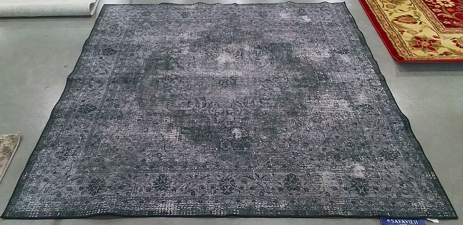 BLACK / GREY 6′-0″ x 6′-0″ Back Stain Rug, Reduced Price 1172785651 TSN190Z-6SQ