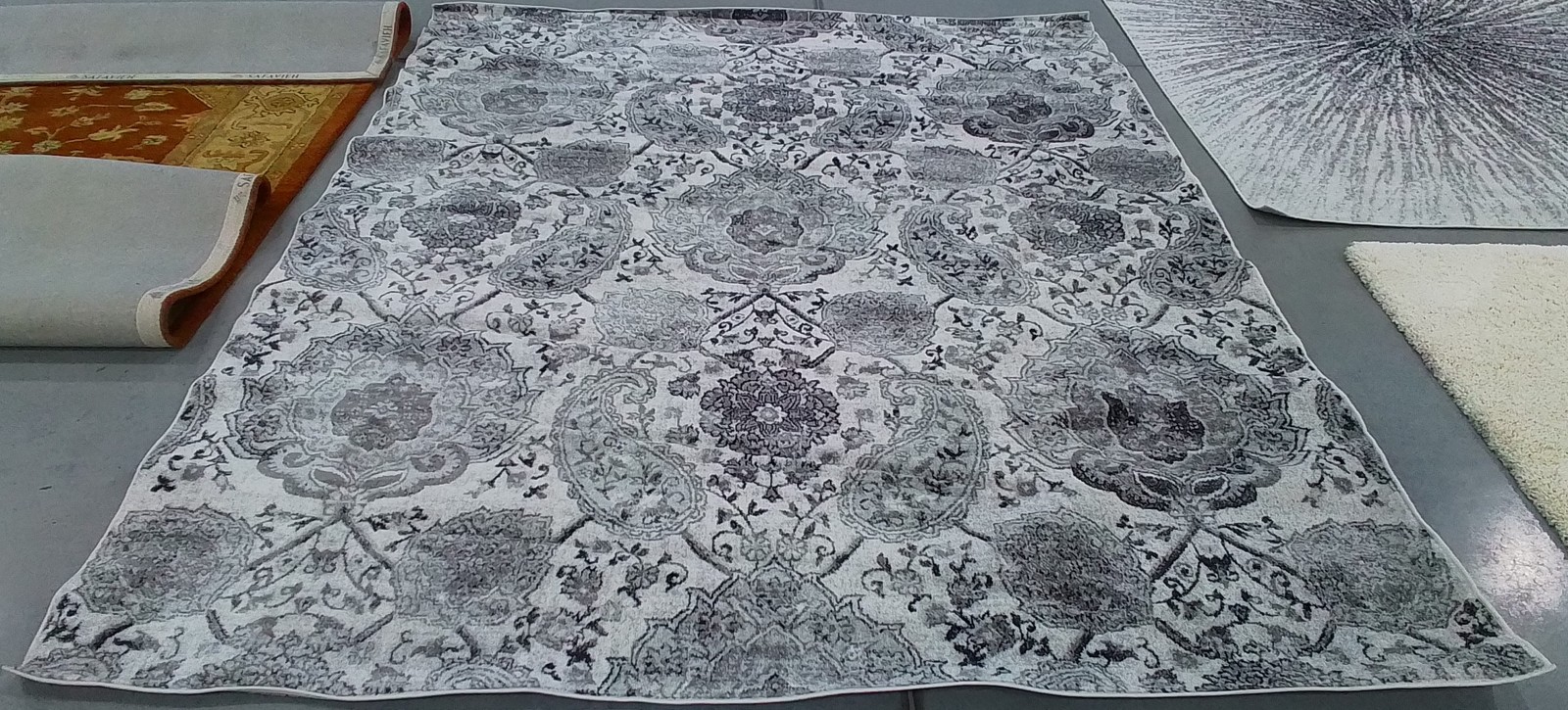 CREAM / SILVER 8′-0″ x 10′-0″ Back Stain Rug, Reduced Price 1172807781 MAD600D-8