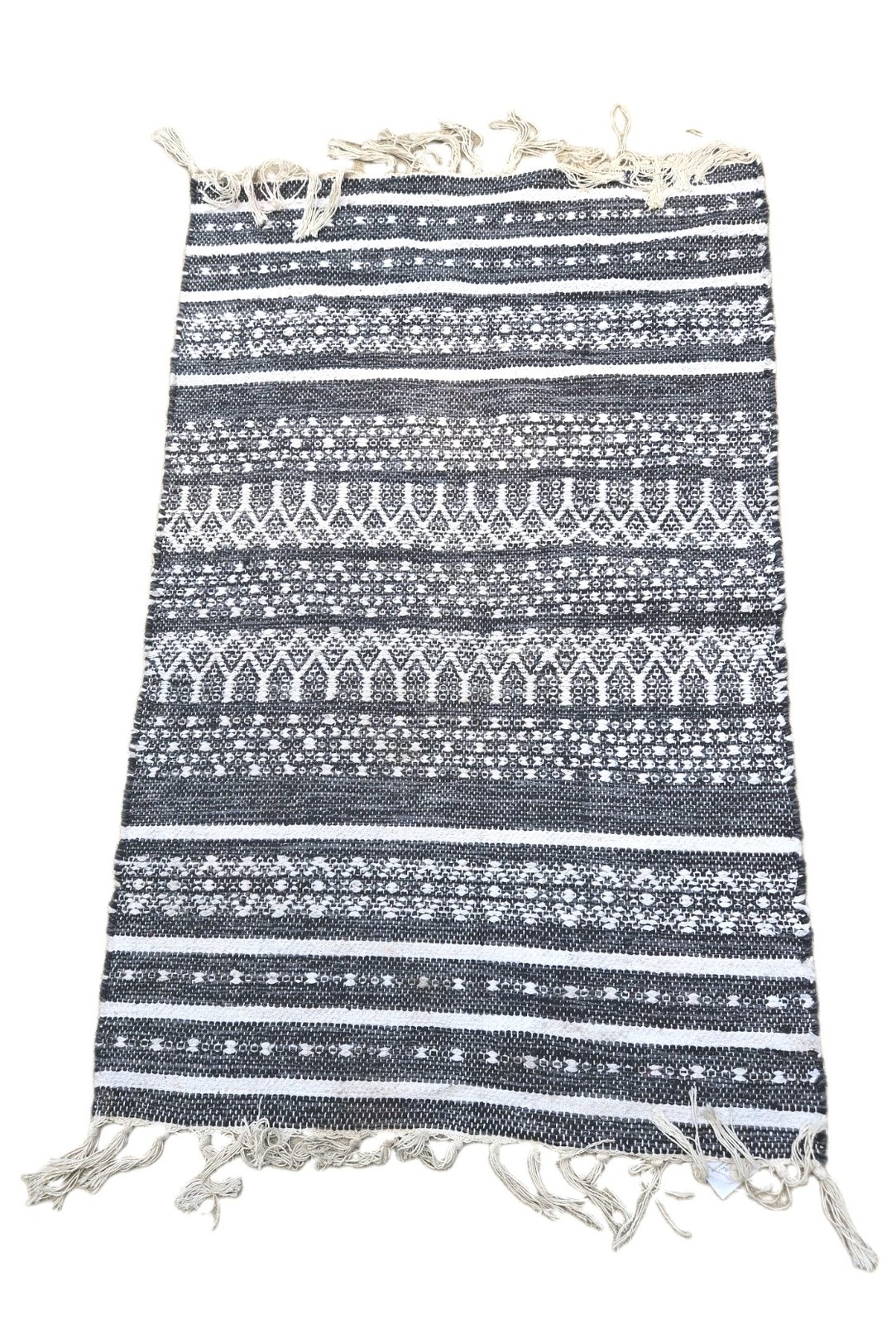 Fringed Artisan Black White Design Area Rug 42″ X 27″ Cotton Made In India