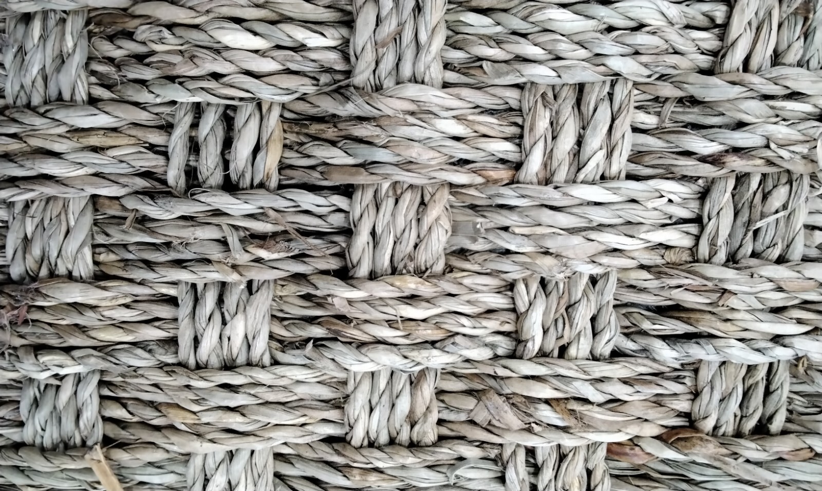 NATURAL / GREY 8′ X 8′ Broken Thread Rug, Reduced Price 1172719690 NF114P-8SQ