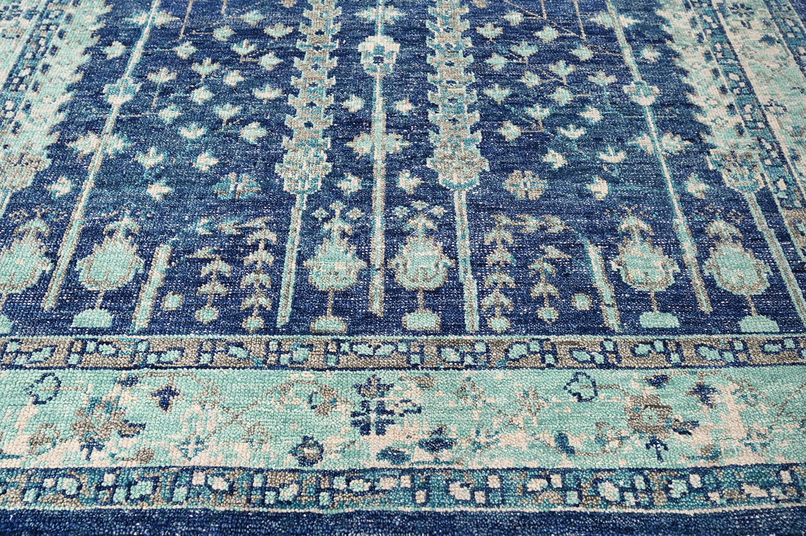 5’2”x7’8” Blue Hand Knotted Traditional Oushak Arts & Crafts Wool Area Rug