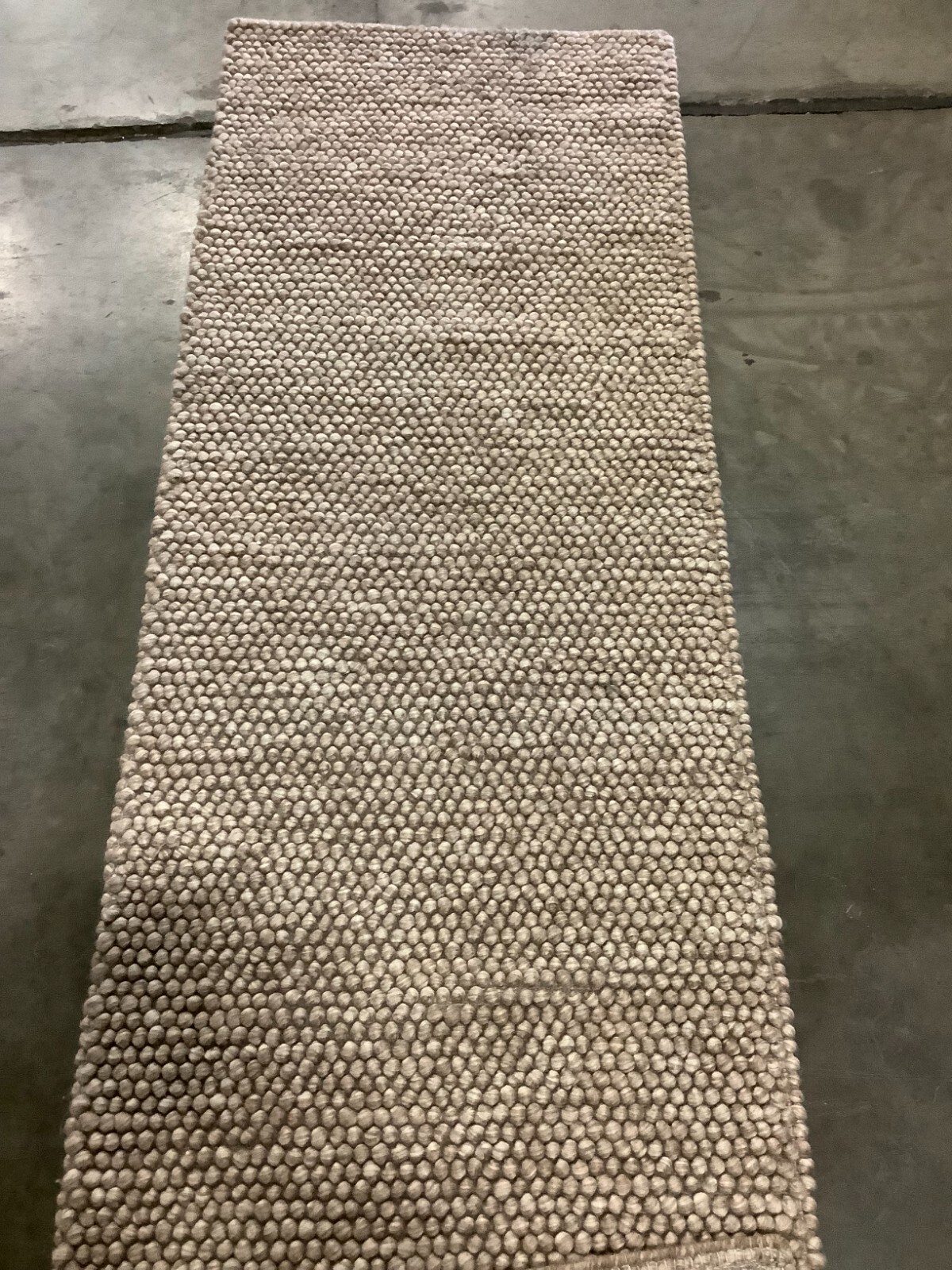 BROWN 2′-3″ X 8′ Flaw in Rug, Reduced Price 1172667166 NAT620T-28