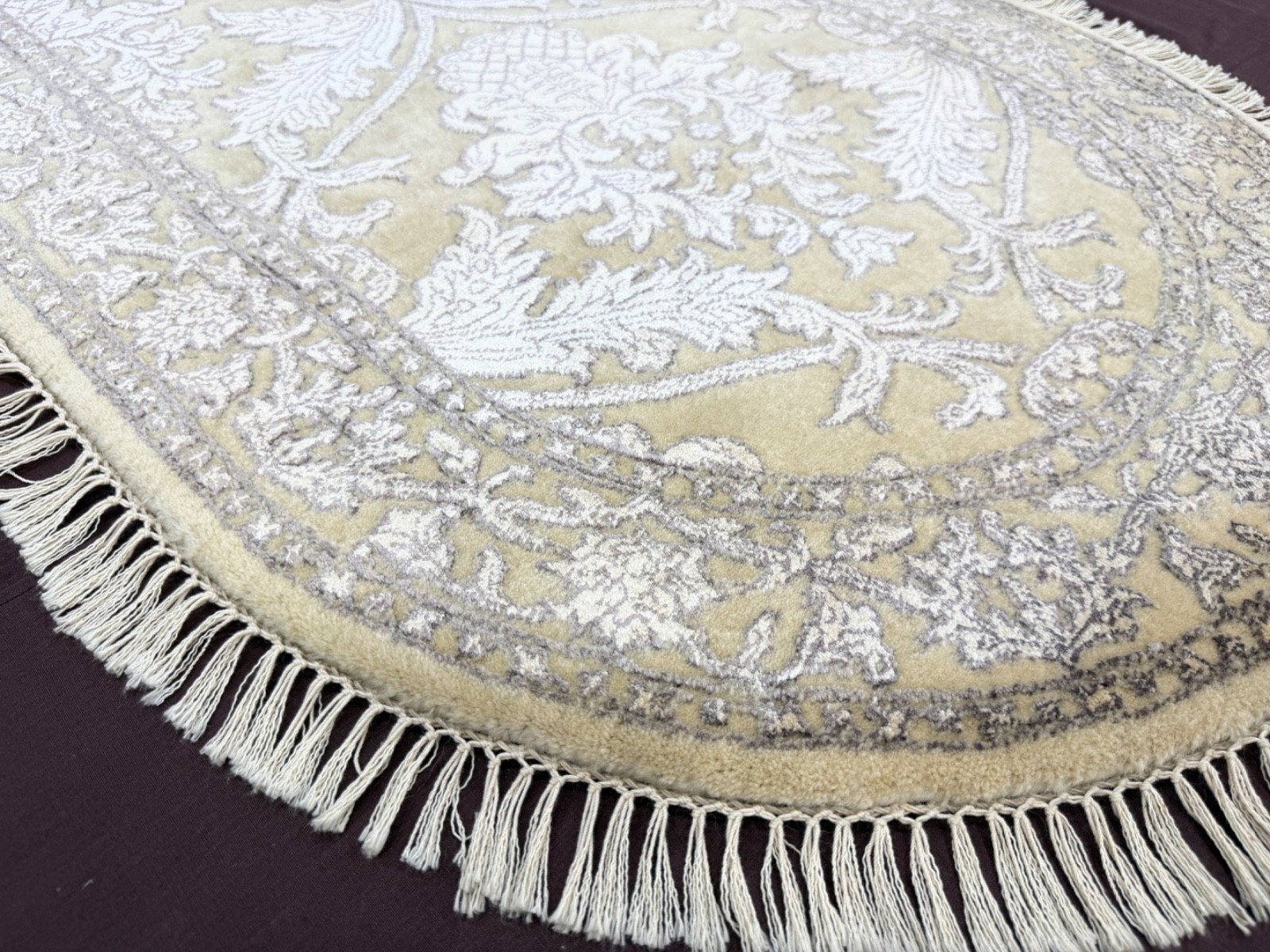 Vintage Hand Knotted Wool Rug Oval Cream Floral Damask Bedside Rug 70×140 cm