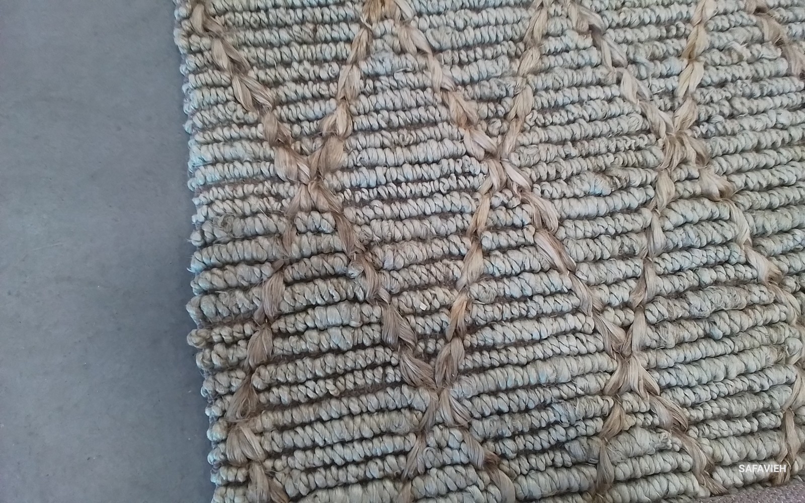 SILVER 2′-6″ x 8′-0″ Flaw in Rug, Reduced Price 1172784547 NF951G-28