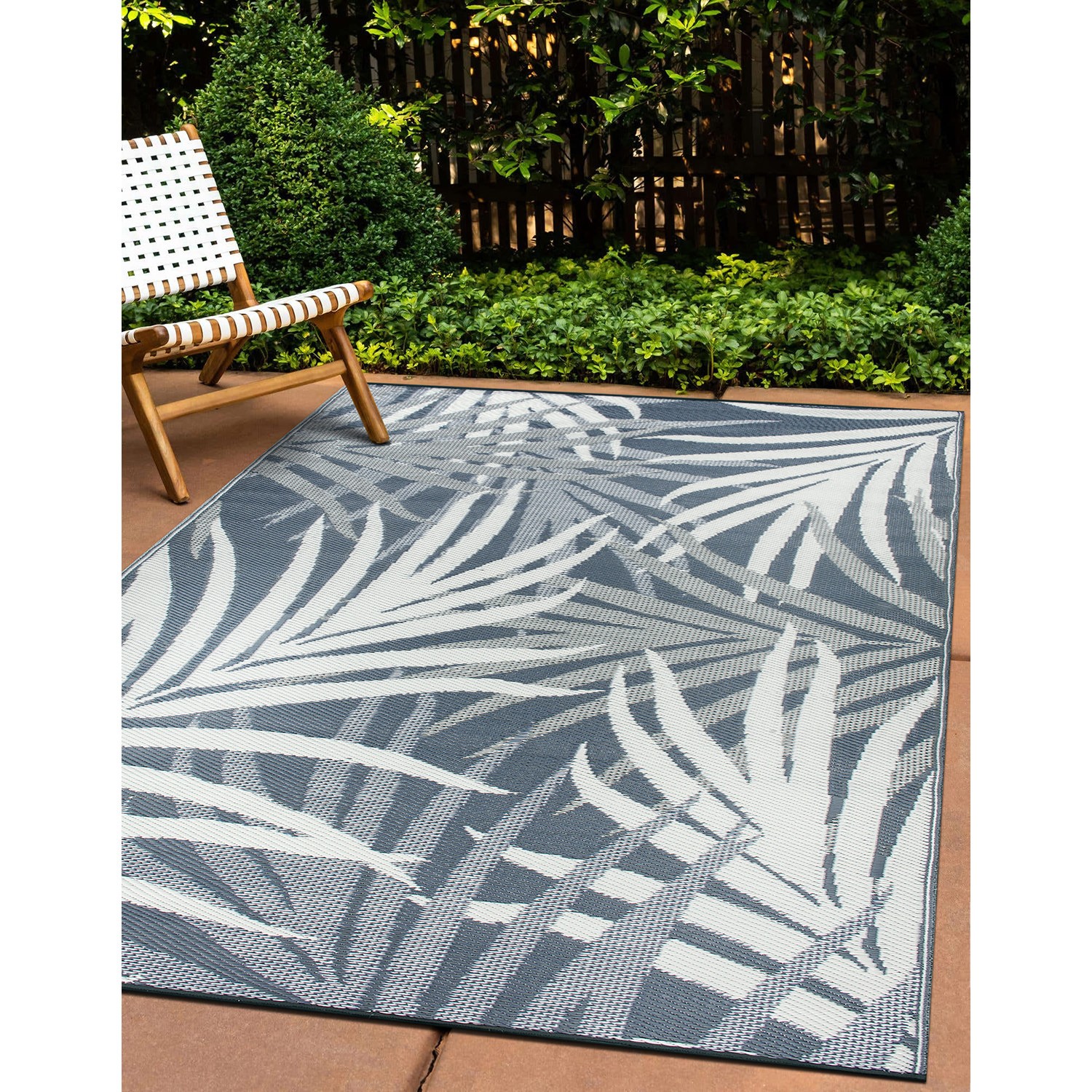 Rugshop Outdoor Rug Tropical Leaves Coastal Reversible Recycled Plastic Rugs 3×5