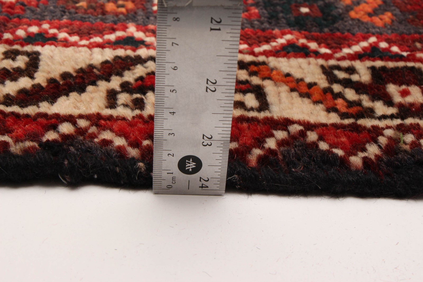 Vintage 6’11” x 9’10” Traditional Hand Knotted Vegetable Dye Wool Area Rug