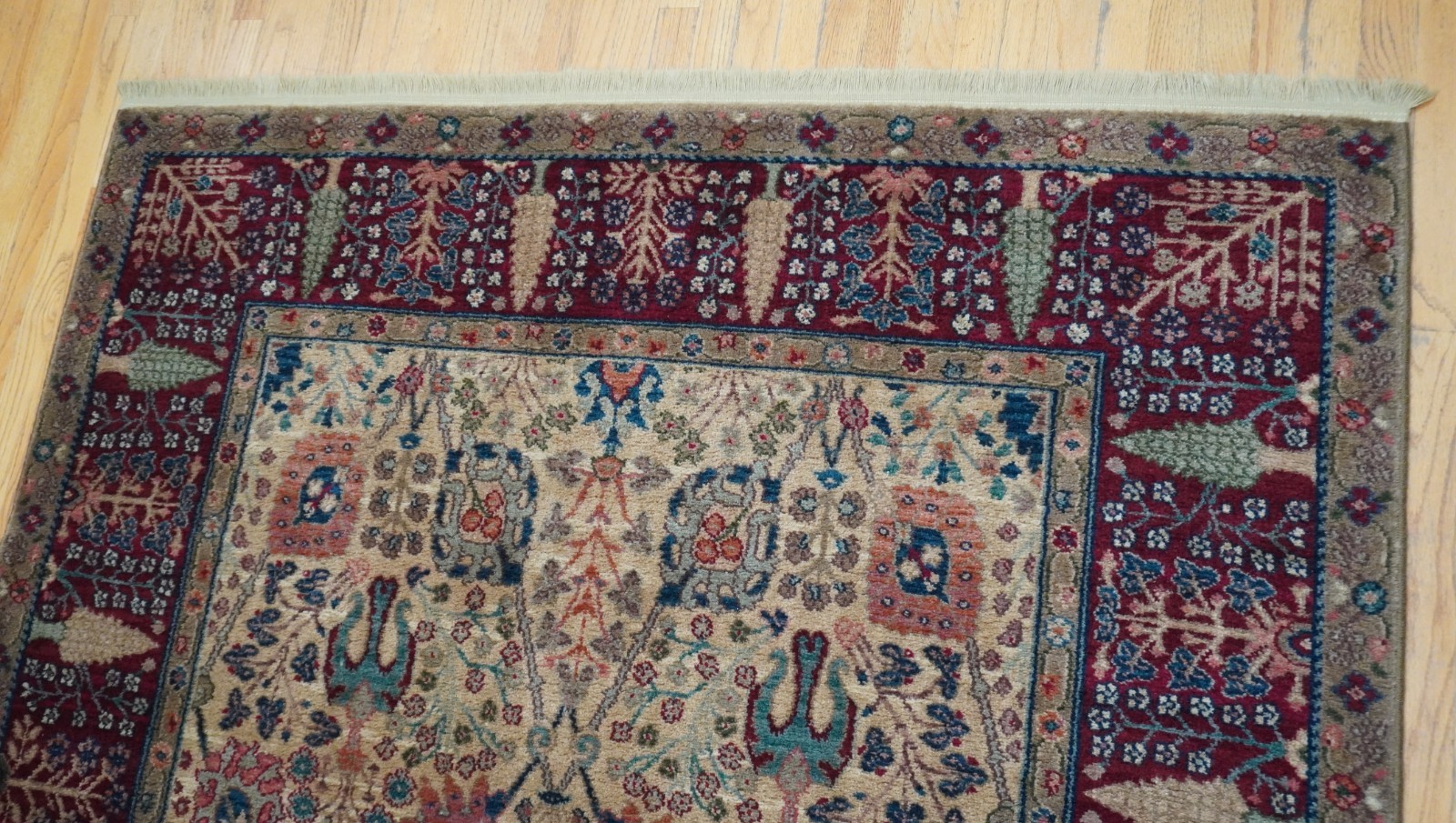 Mint Authentic Karastan# 900-901 Vase Samovar Wool Rug 5’9″ x 9′ Excellent
