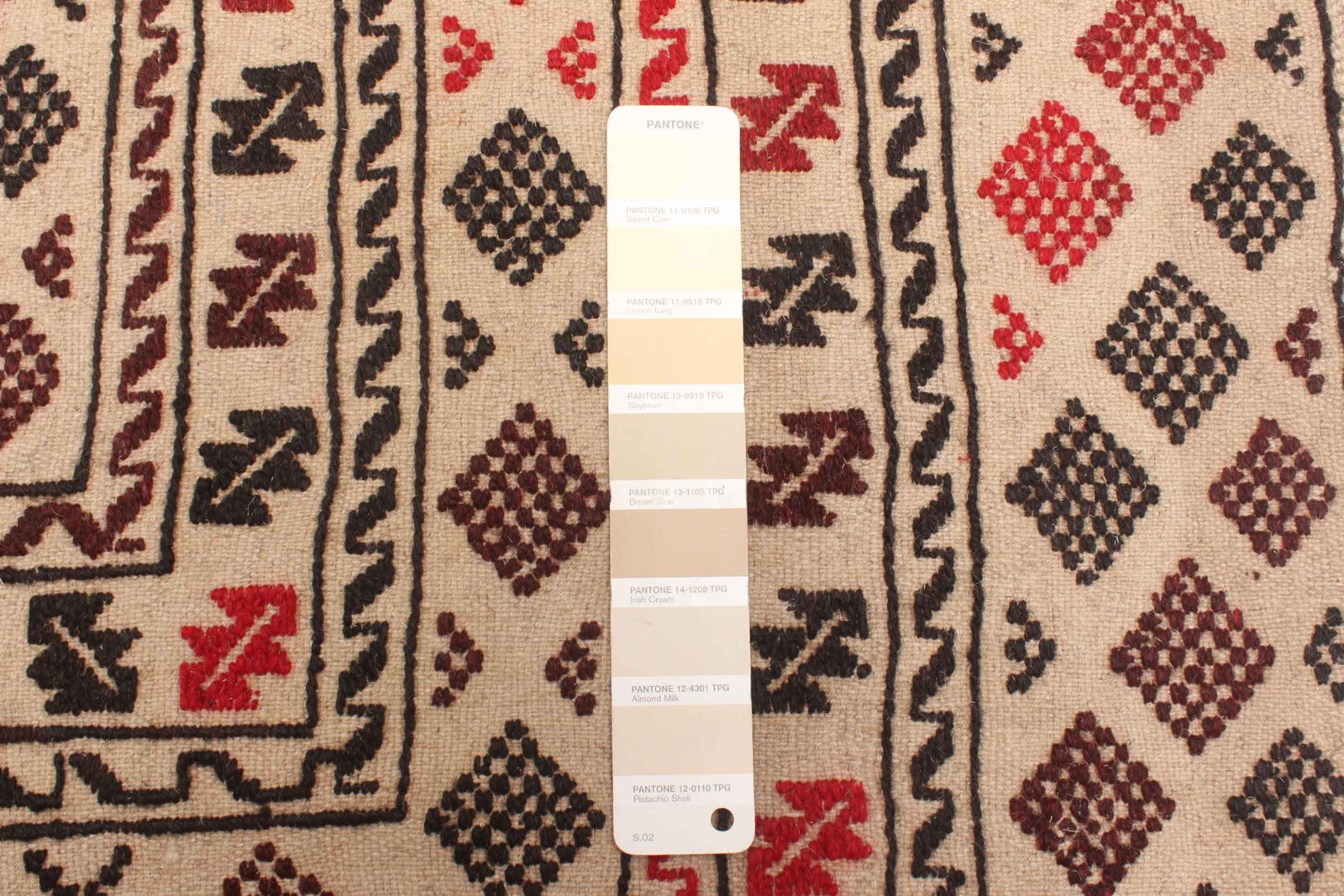 Vintage 4’6″ x 6’3″ Traditional Wool Hand Woven Oriental Area Rug