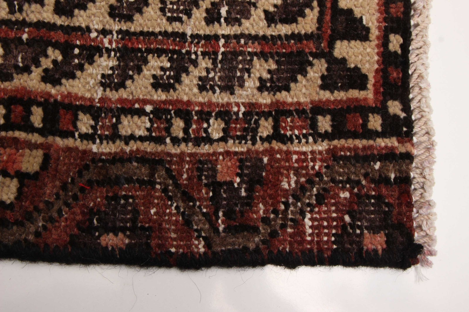 Vintage 4’6″ x 5’4″ Traditional Hand Knotted Vegetable Dye Wool Area Rug