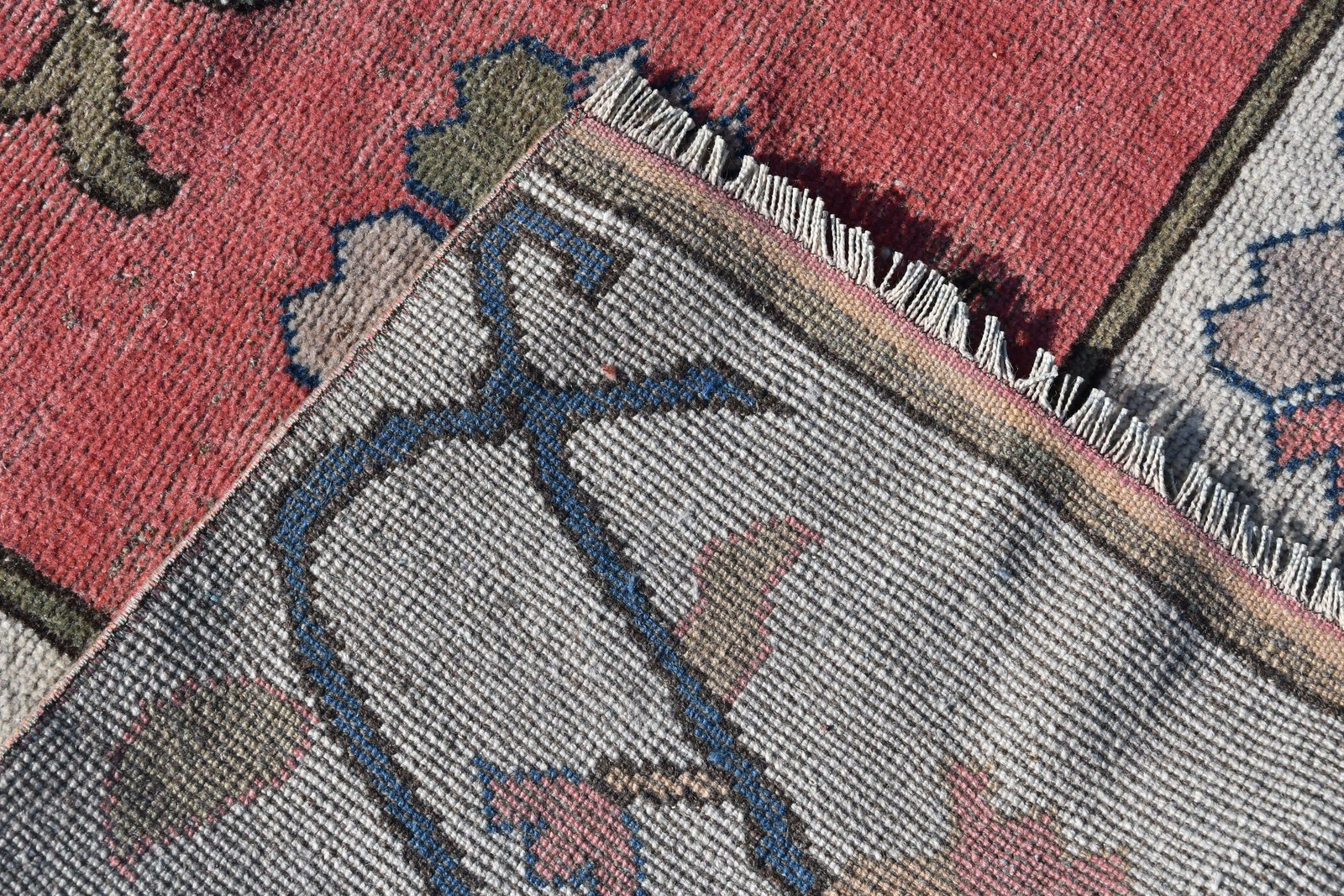 Vintage Turkish Rug 4,9×6,46 ft (148×197 cm), Red Wool Rug