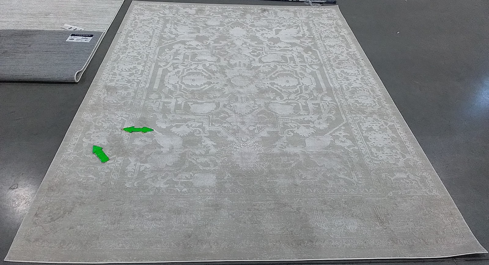 CREME / IVORY 8′-0″ x 10′-0″ Stained Rug, Reduced Price 1172800360 RFT665D-8