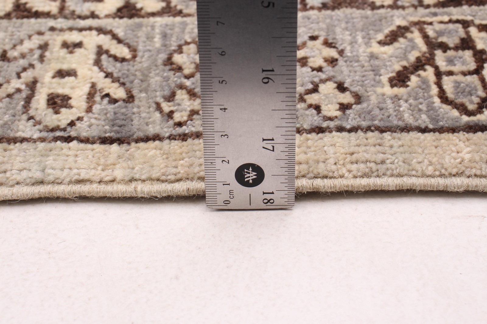 Traditional Hand-knotted Carpet 7’10” x 10’0″ Wool Oriental Area Rug