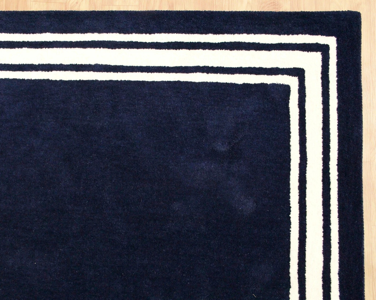 Hotel Harper Rug Border Navy Blue Modern Hand-Tufted Wool Soft Area Rug Carpet