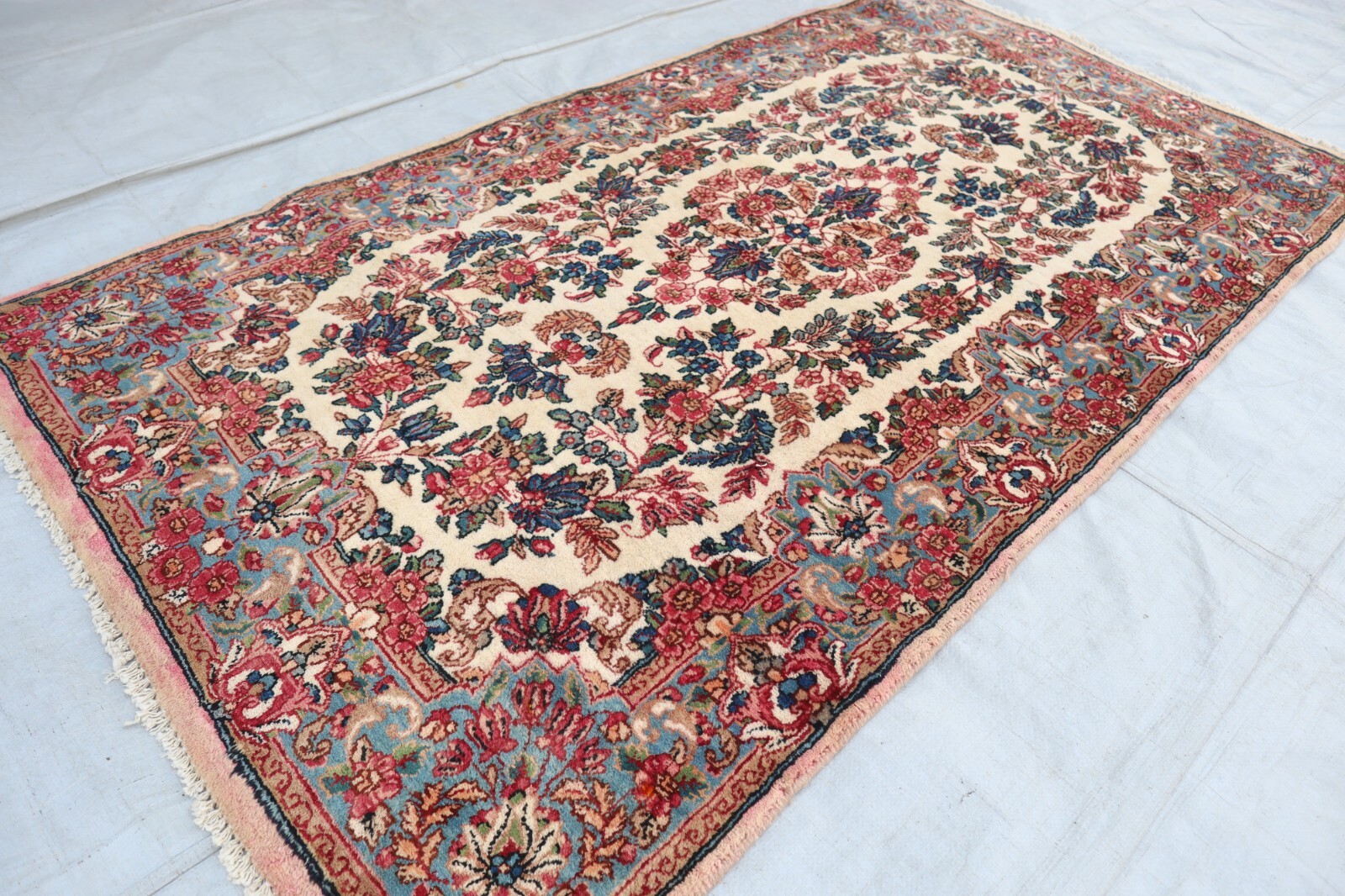 Antique Rug 2’9×5’3 ft Beige Handmade Trible Area Rug- 3×5 Entryway Rug-Kids Rug