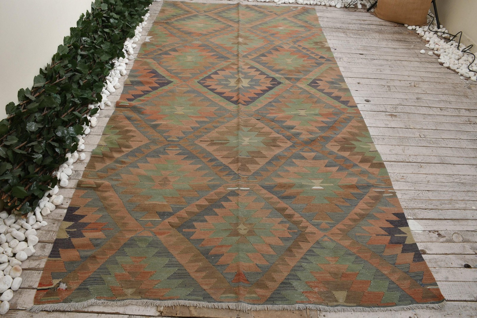 5,2×10,5 ft Vintage Large Rug, Turkish Green Polka dot Rug