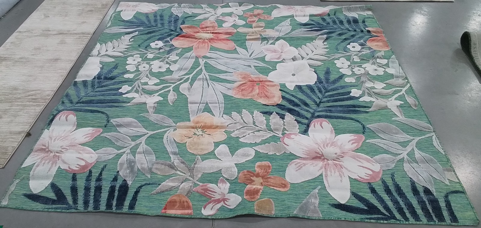 GREEN / RUST 7′-10″ x 7′-10″ Flaw in Rug, Reduced Price 1172807948 CBN454Y-8SQ