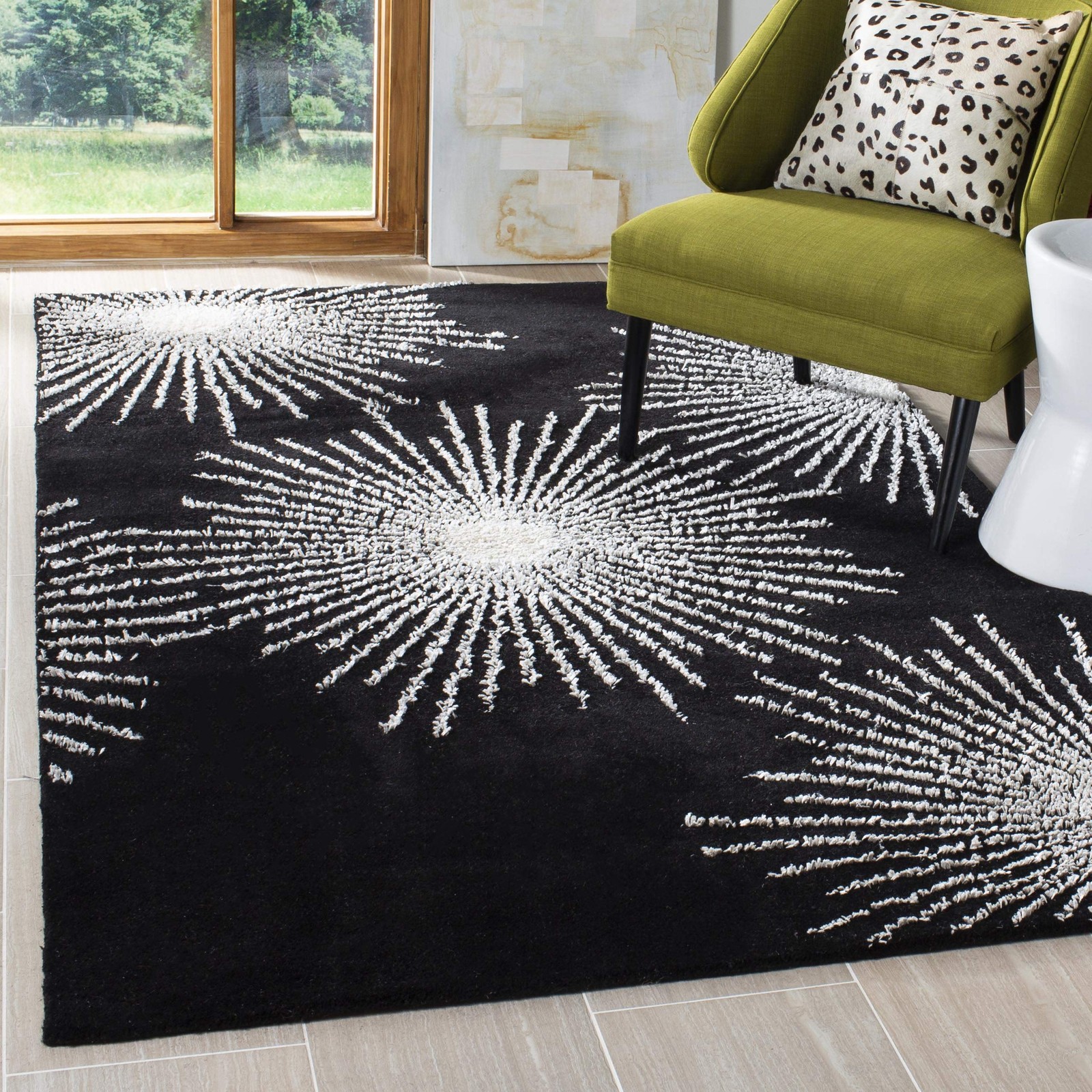 Soho Collection 5′ x 8′ Black / White SOH712D Handmade Starburst Premium Wool…