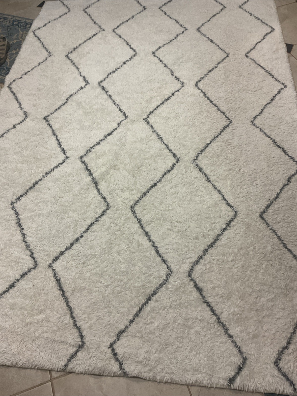 Ruggable Low Shag Washable Area Rug 6 X 9 Minimalist white grey abstract No Pad