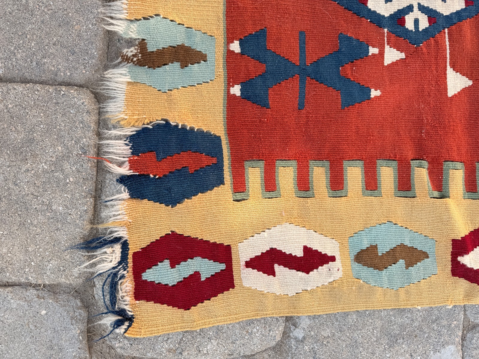 Vintage Rug 4×6 Anatolian Kilim Handwoven Wool Flat Weave Tribal Durable