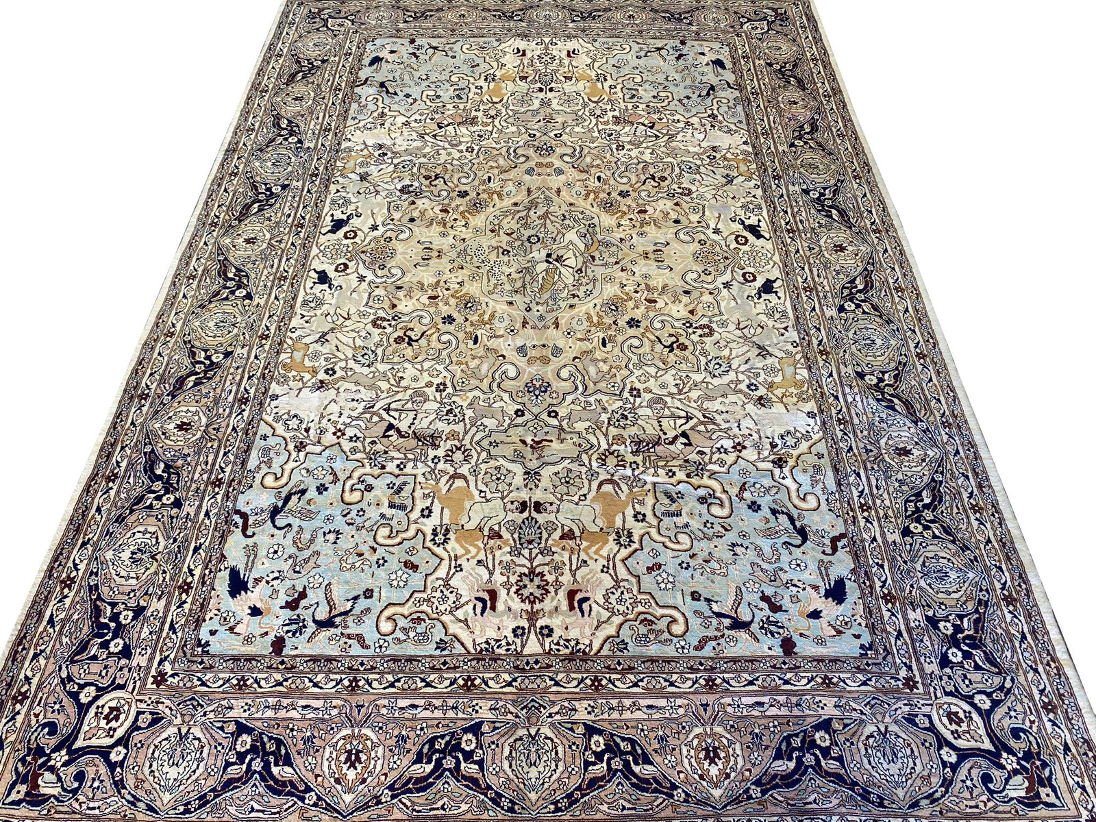 7′ x 11′ Wool and Silk Fine Handmade Rug Animal Motif #F-6676