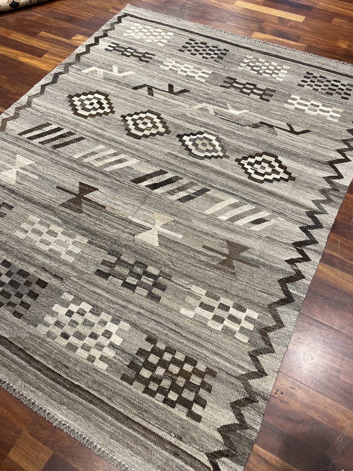 Natural Nomadic Tribal Hand-Made Kilim Area Rug 5×6.6