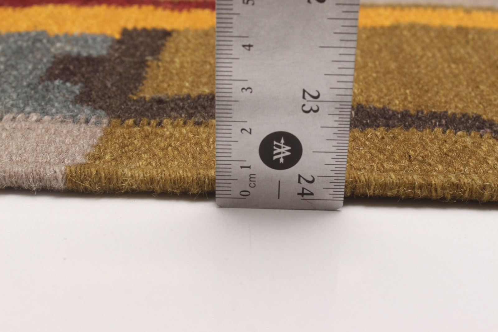 Vintage Hand Woven Area Rug 6’6″ x 9’10” Traditional Wool Oriental Carpet