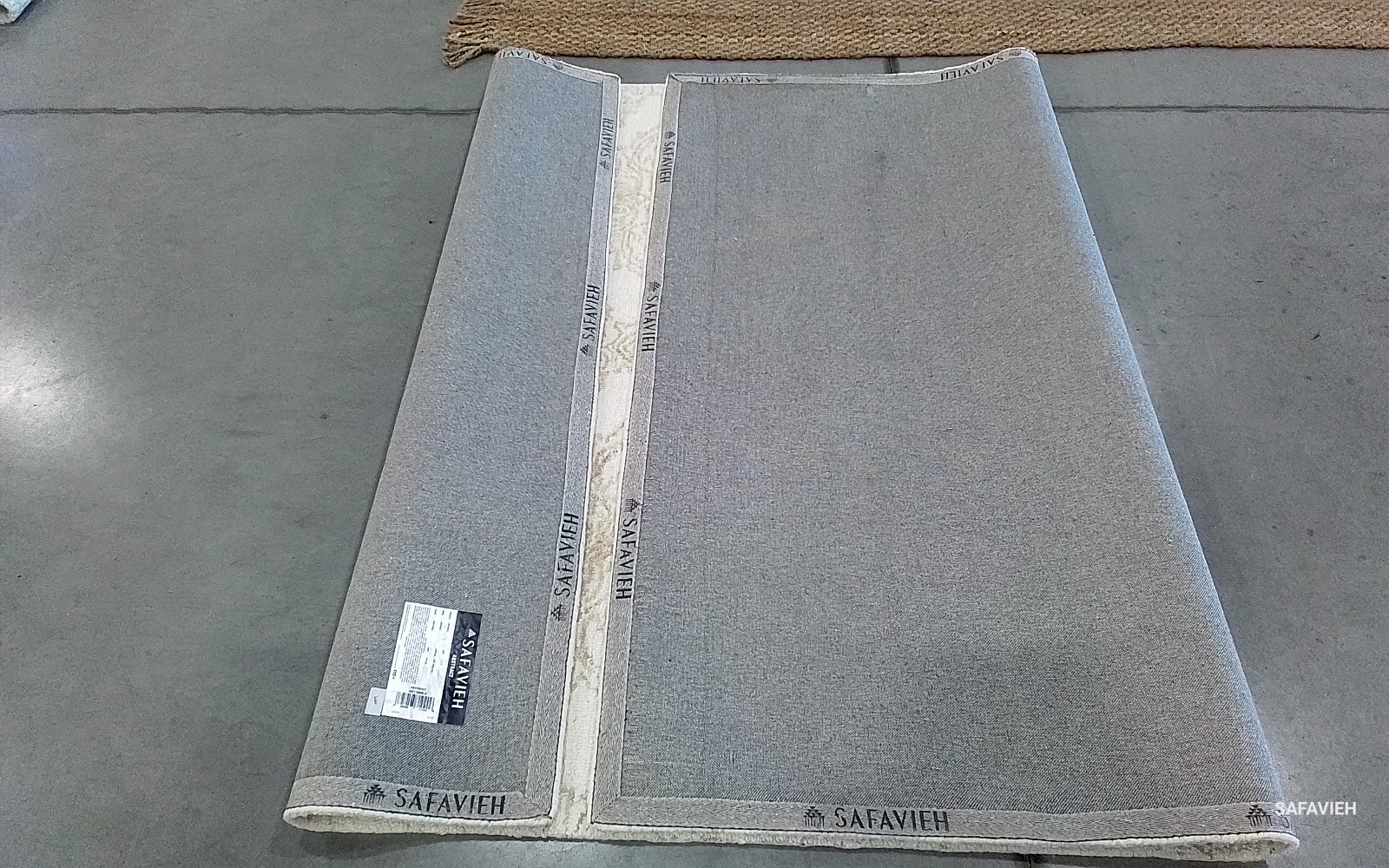 IVORY / BEIGE 6′-0″ x 9′-0″ Back Stain Rug, Reduced Price 1172780255 ABT346B-6