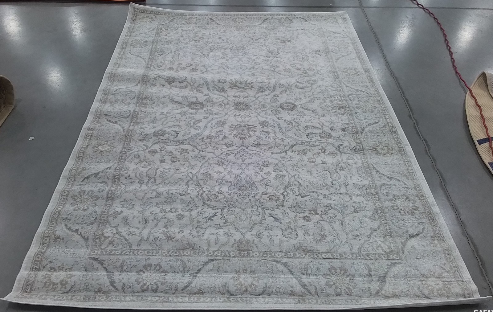 CREAM / BEIGE 5′-3″ x 7′-6″ Back Stain Rug, Reduced Price 1172804982 ISA912A-5