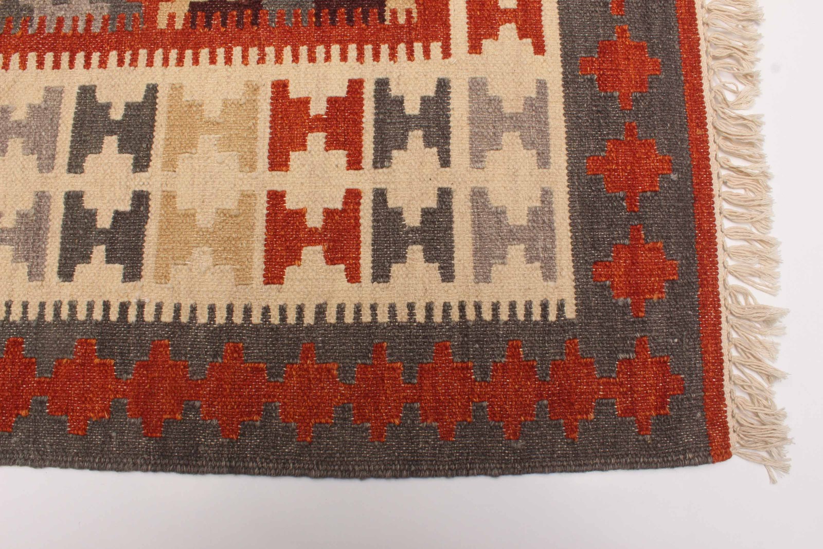 Vintage Hand Woven Area Rug 5’9″ x 7’9″ Traditional Wool Oriental Carpet