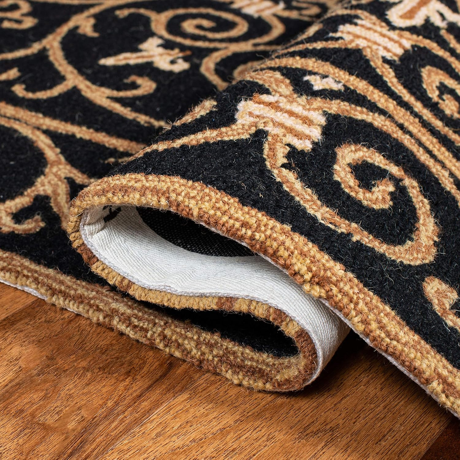 Chelsea Collection Hand-Hooked Wool Area Rug 5’3″ x 8’3″ – Black