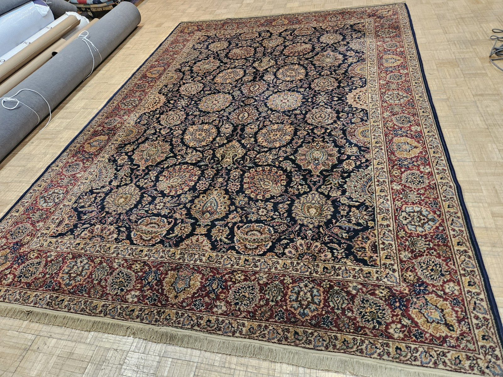 9×12 KARASTAN KAZVIN 700 – 786 100% WOOL RUG