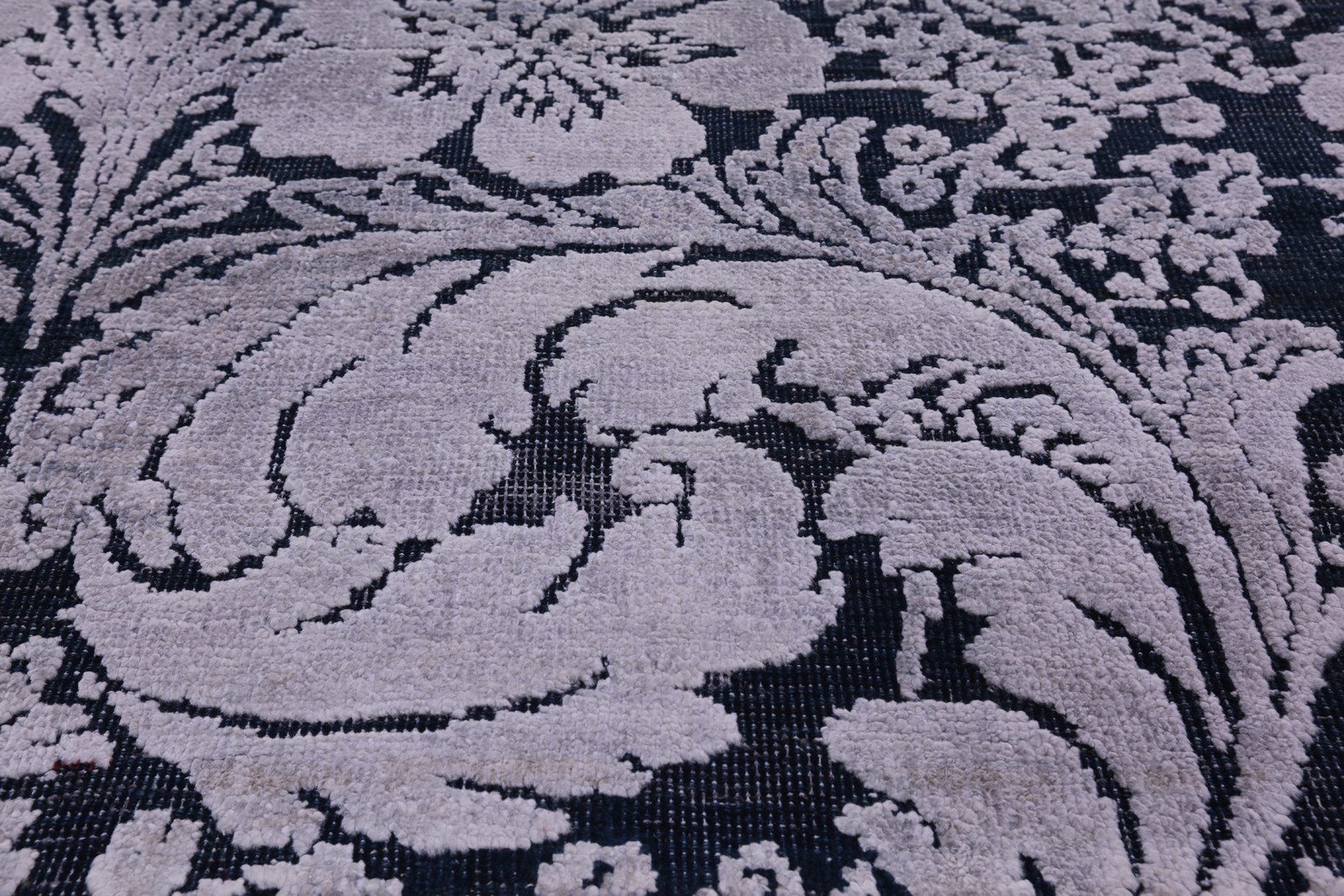 8′ 1″ X 10′ 0″ Traditional Handmade Wool & Silk Rug – P8513
