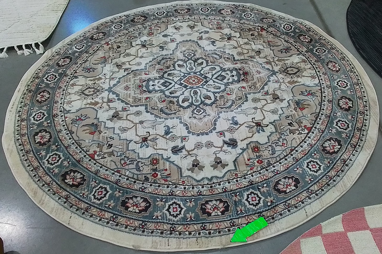 CREAM / BEIGE 7′-0″ x 7′-0″ Back Stain Rug, Reduced Price 1172802295 LNH338B-7R
