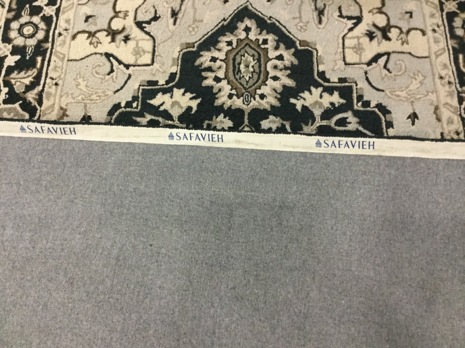 BLACK / NATURAL 5′-3″ X 8′-3″ Flaw in Rug, Reduce price 1172644086 HK709F-5