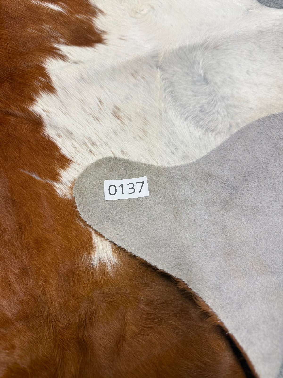 Cowhide Rug Brown and White 72″x58″ (6.0×4.8 ft) | Premium Quality Hide #137
