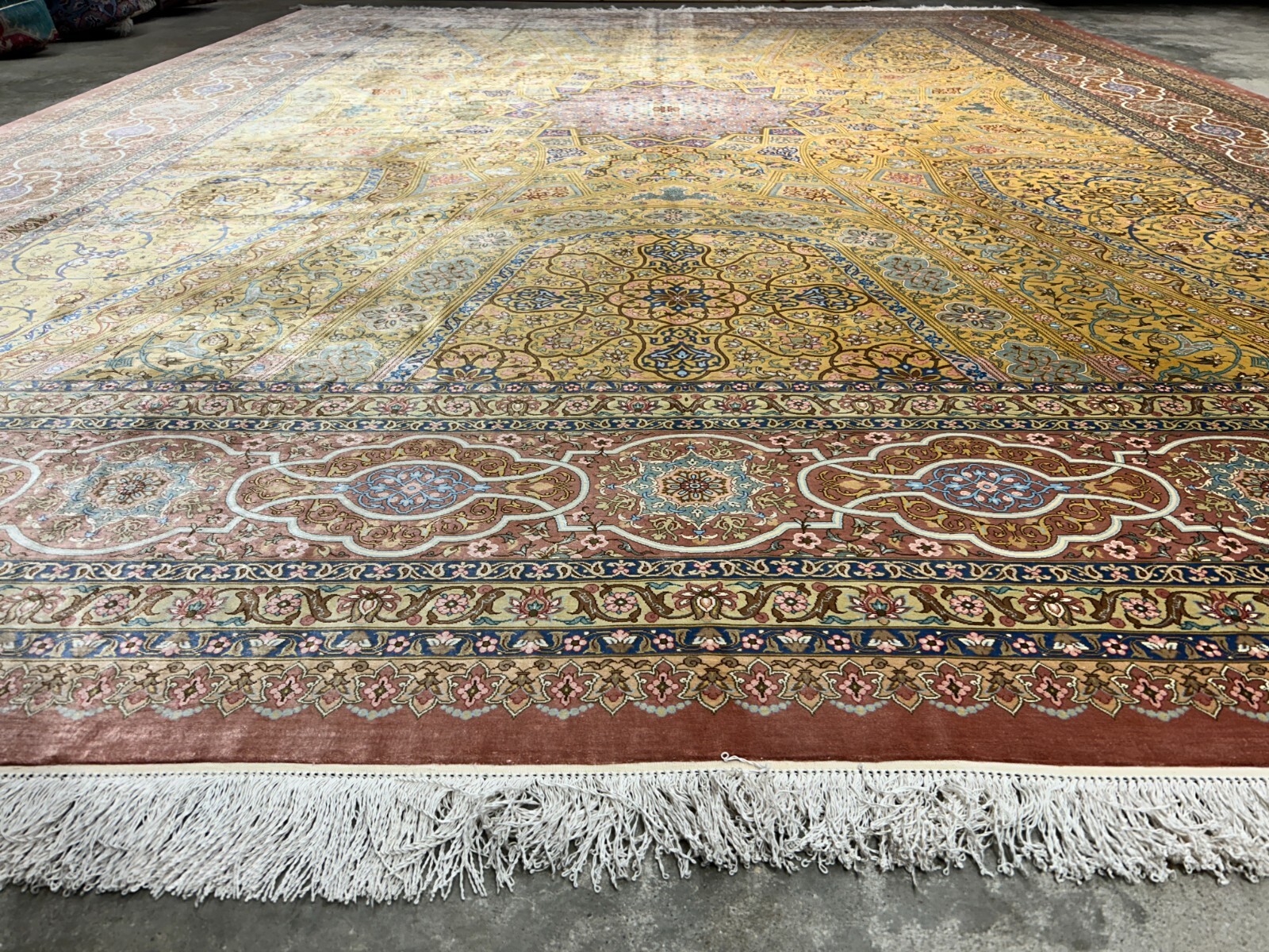 9’8″x12’11” Exquisite Signed Hand-Knotted 100% Silk Qume Rug
