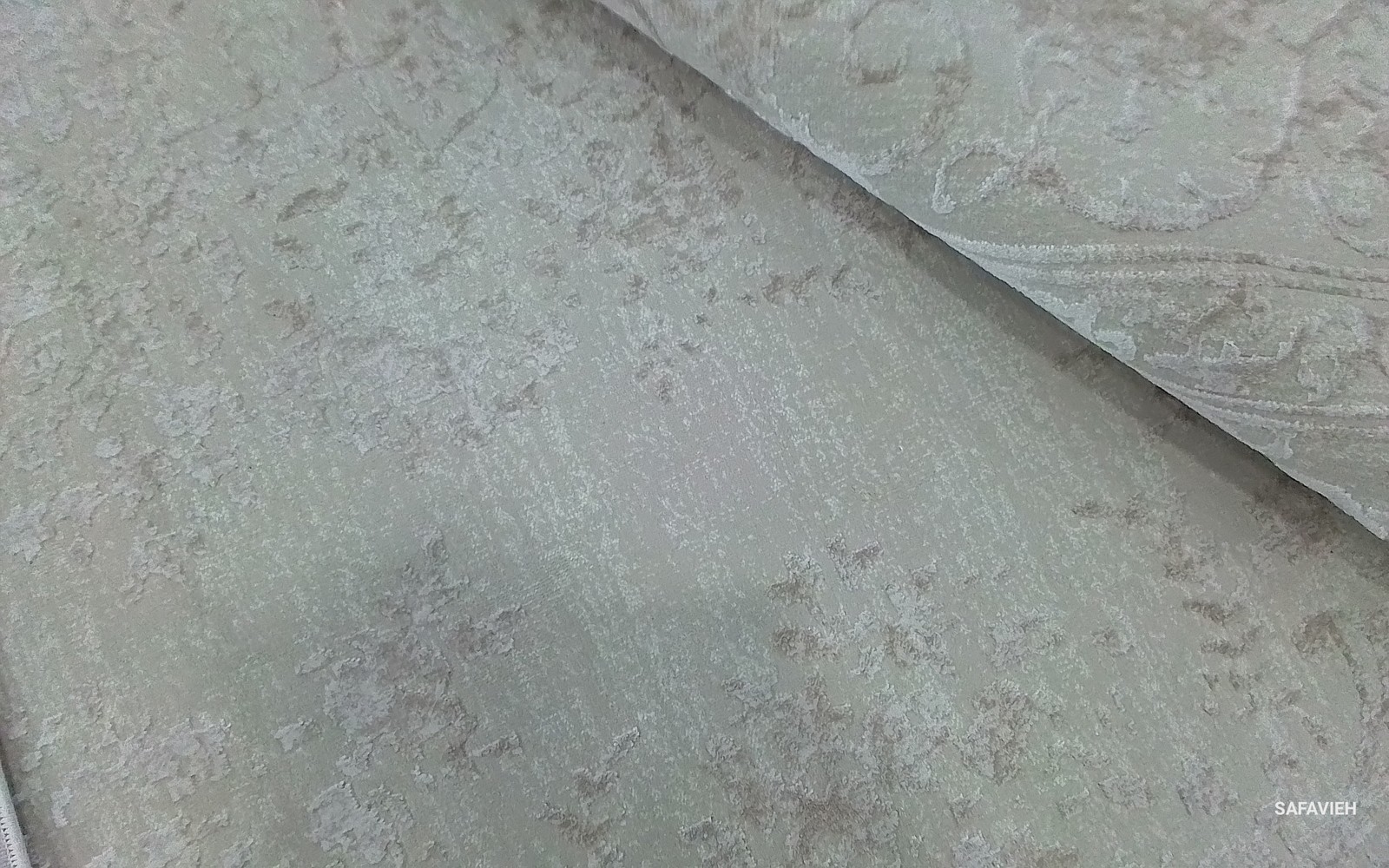 CREME / IVORY 9′-0″ x 12′-0″ Back Stain Rug, Reduced Price 1172793059 RFT664D-9