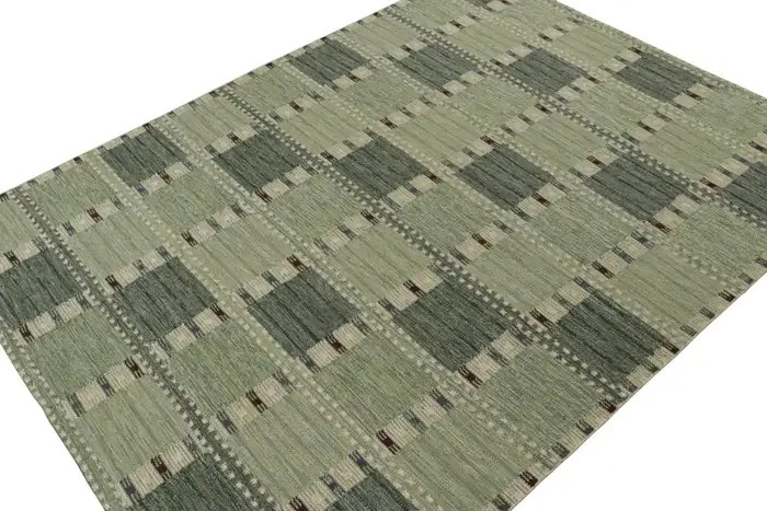 Rug & Kilim’s Scandinavian Style Kilim with Grid Geometric Pattern- green