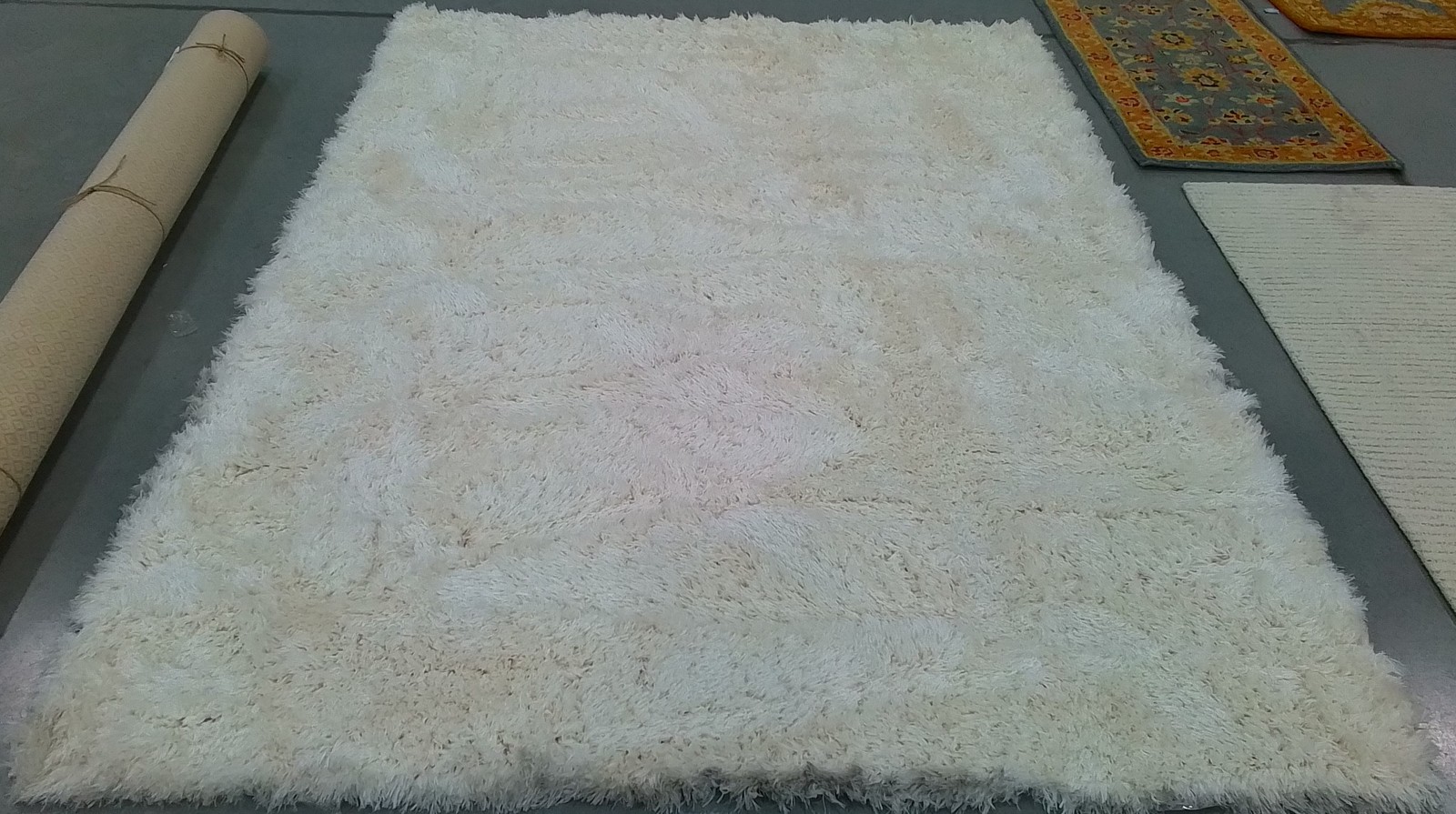 IVORY 6′-7″ x 9′-0″ Back Stain Rug, Reduced Price 1172804566 FLK950B-6