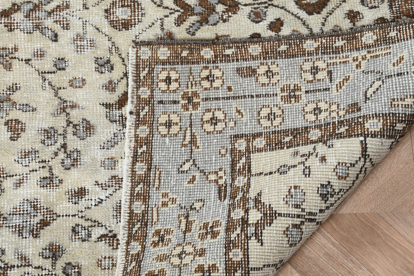 Vintage Turkish Rug 3,7×6,8 ft (113×206 cm), Brown Wool Rug