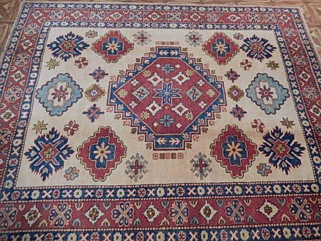 5′ x 6′ Ivory Kazak Rug 77257