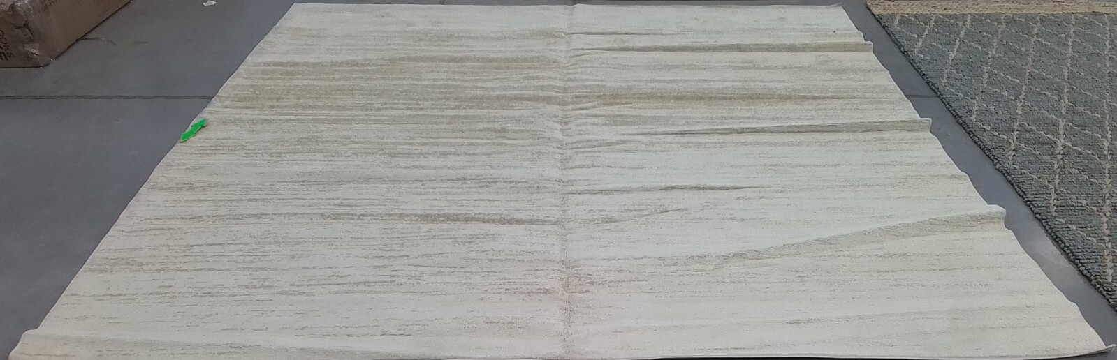 CHAMPAGNE CREM 10′-0″ x 10′-0″ Stained Rug Reduced Price 1172771646 ADR113W-10SQ