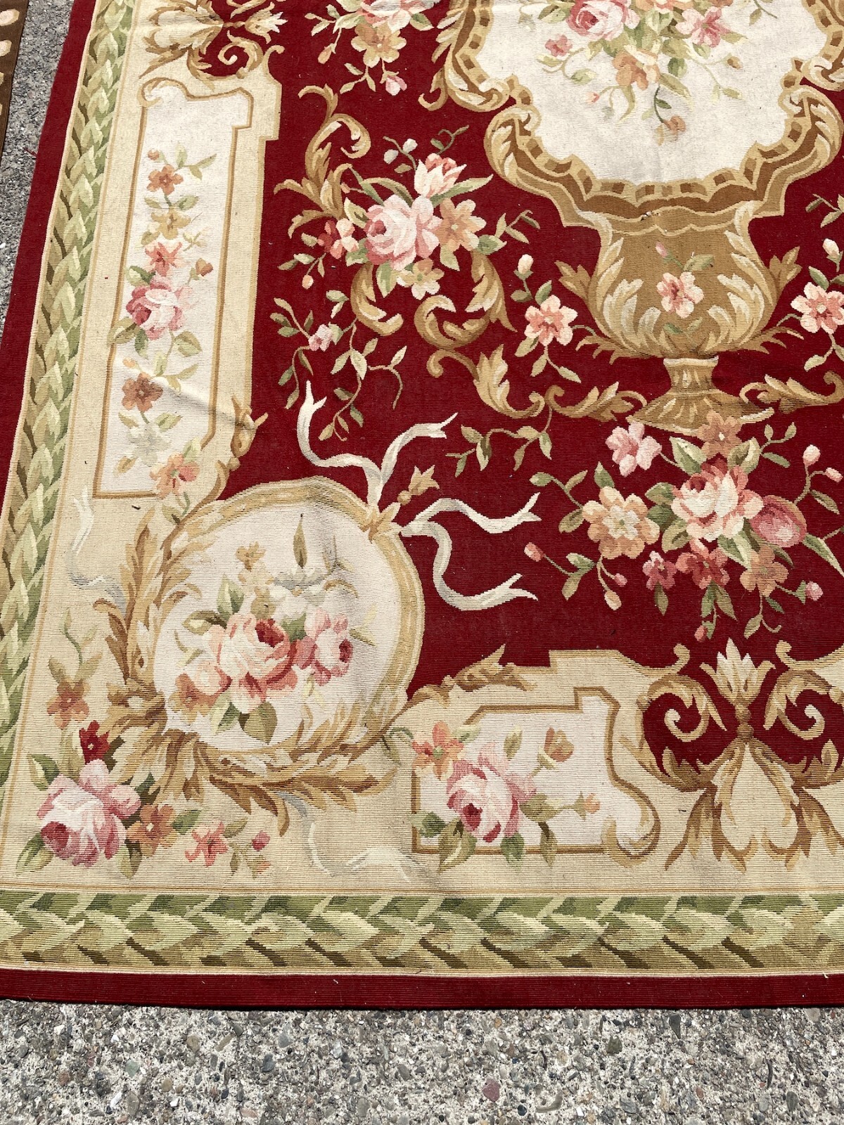 Handmade Pierpoint Tapestry/Area Rug w/ Roses, 108″L x 72″W
