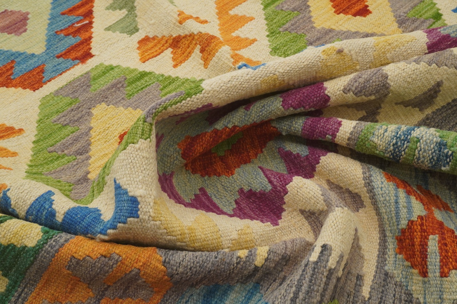 9×12 ft Beige Afghan Handmade Geometric Wool Kilim Area Rug (8’6″x11’5″)