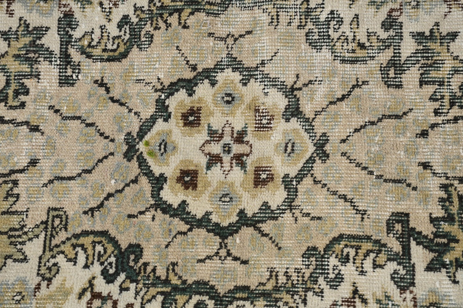 4×6,5 ft Turkish Rug, Brown Floral Vintage Rug Wool