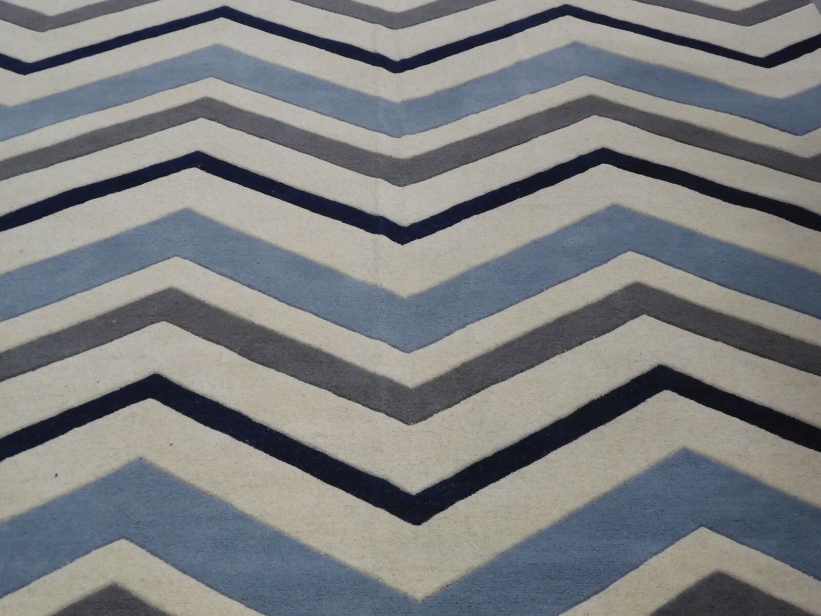 DARK GREY 7′ X 7′ Square Flaw in Rug, Reduced Price 1172620864 CHT749X-7SQ