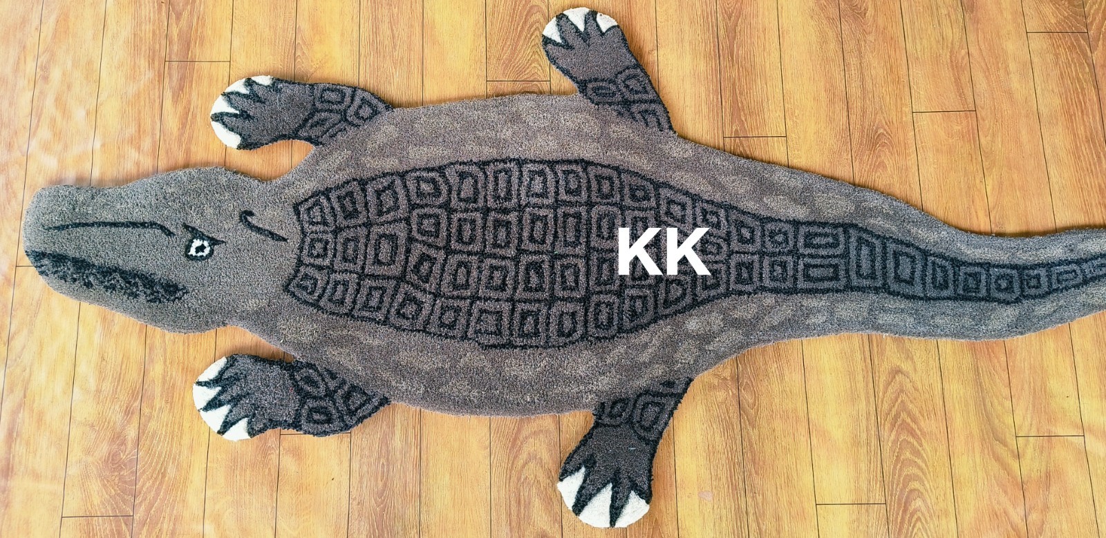 Crocodile Rugs Handmade 100% Woolen Hand Tufted For Home Decoration