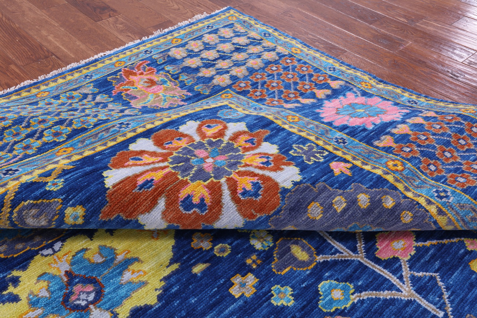 9′ Square Turkish Oushak Hand Knotted Wool Rug – Q19274