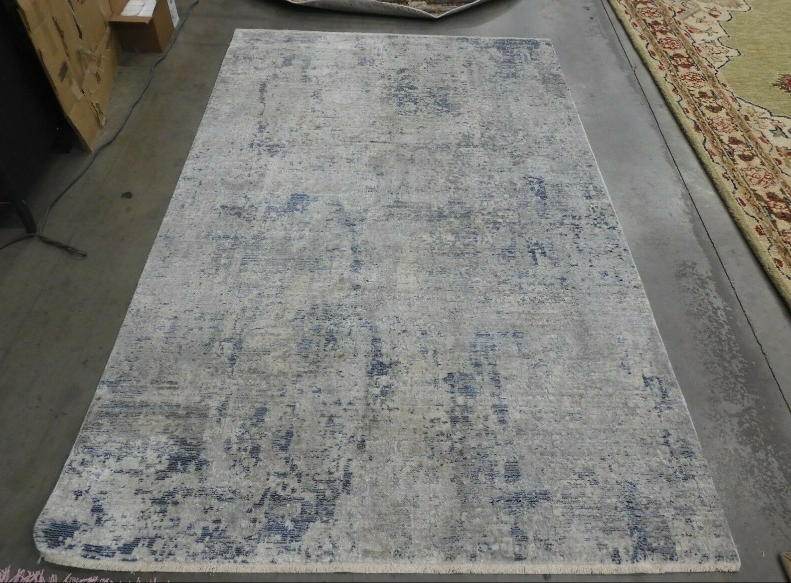 GREY / BLUE 5′ X 8′ Back Stain Rug, Reduced Price 1172627382 WNTB355F-5