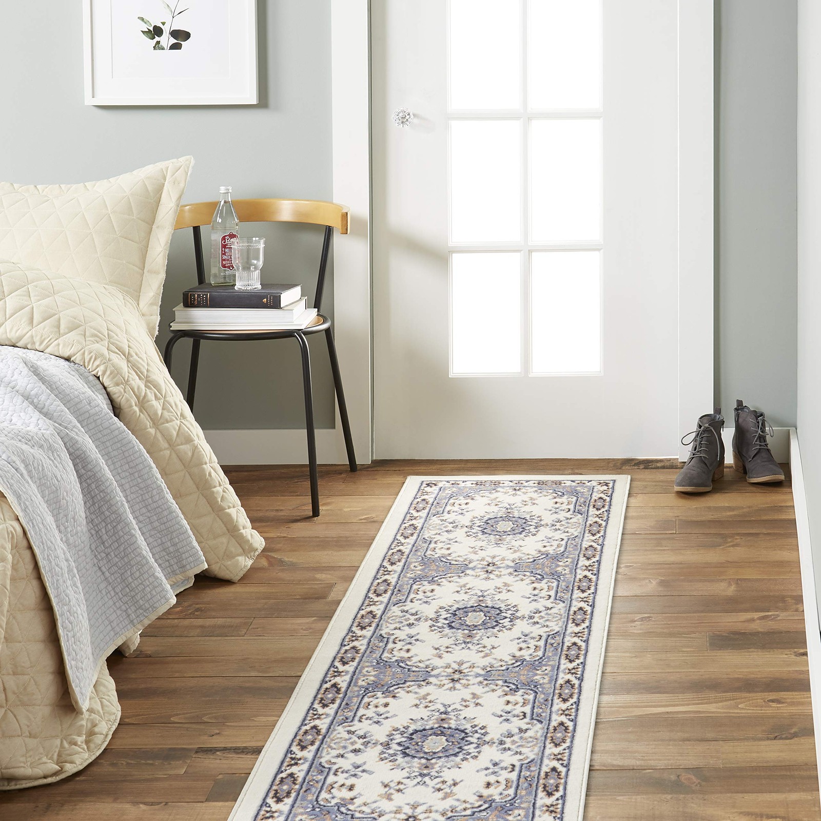 Premium Sakarya Traditional Medallion Runner Area Rug, Ivory/Blue, 1’9″x7’2″